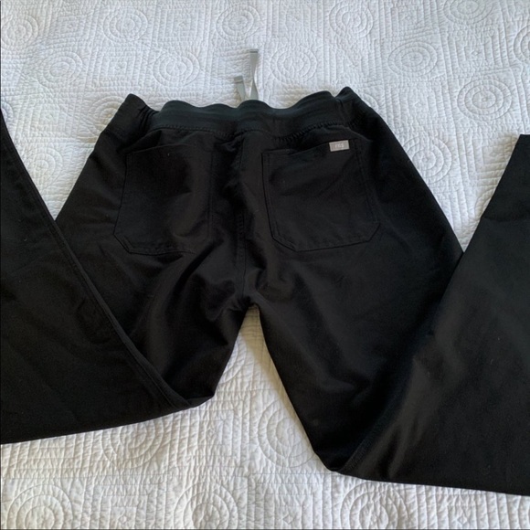 Figs Black scrub pants - Picture 3 of 7